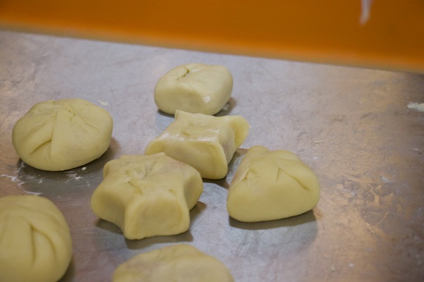 共捧一轮明月,感恩永存心间――金沙集团wwW3354CC导师团中秋节感恩活动