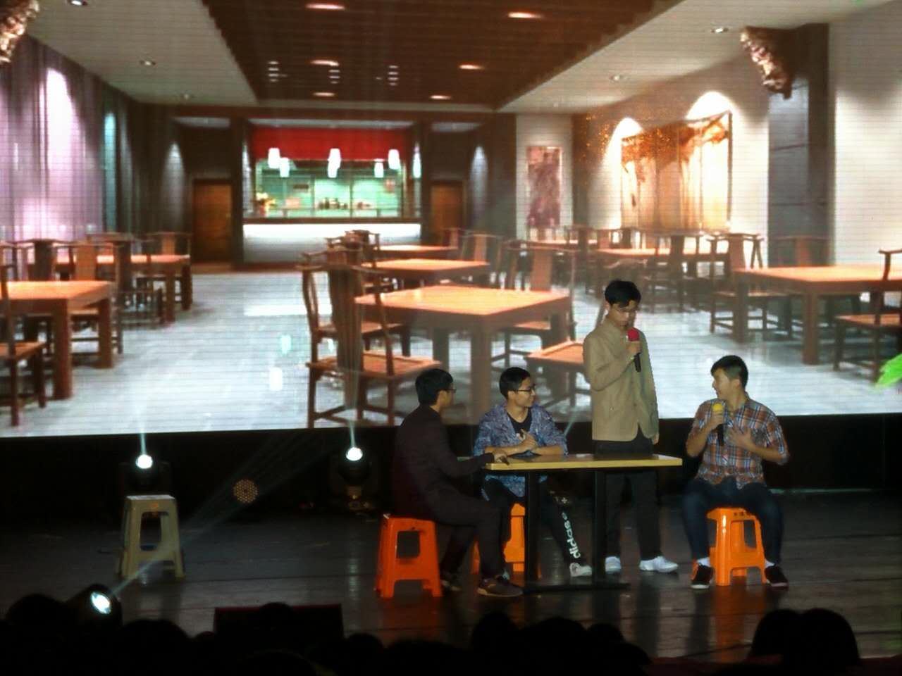 金沙集团wwW3354CC2016级新生积极参与校新生节文艺晚会